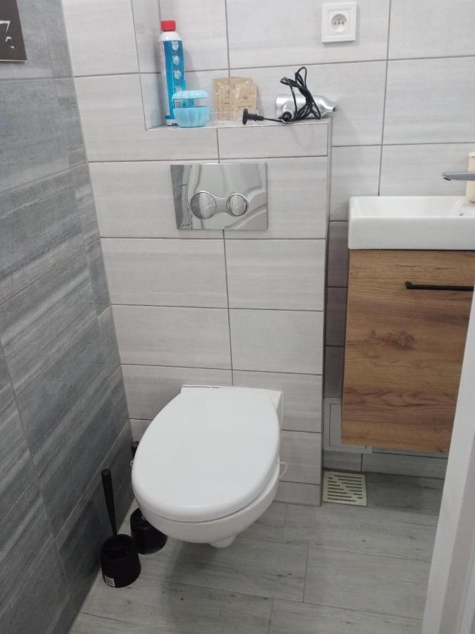 Uroczy Apartament คราคูฟ ภายนอก รูปภาพ